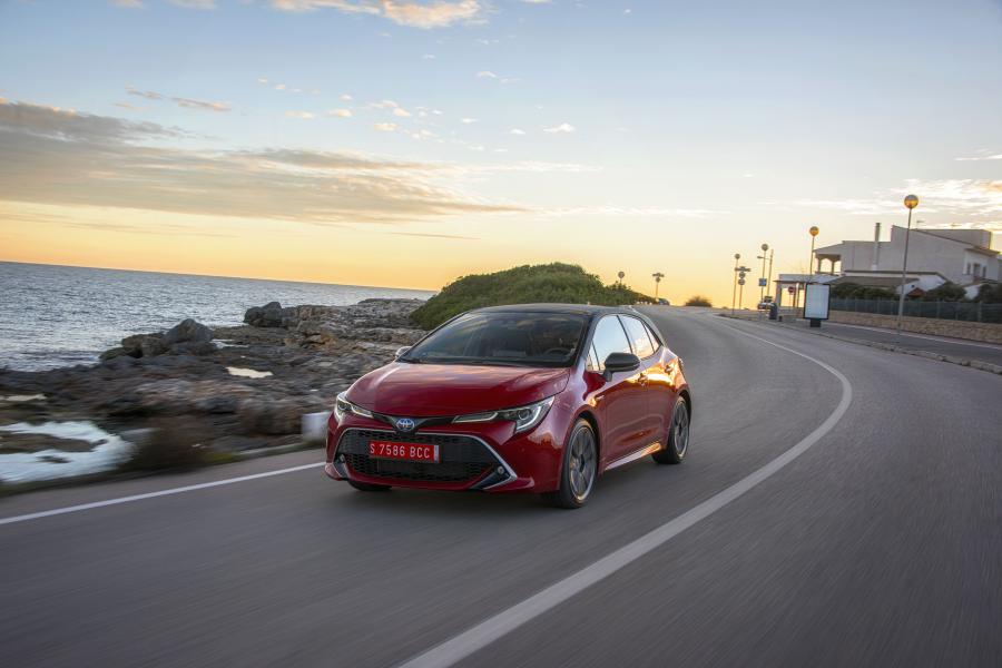  Toyota Corolla Hybrid 2018 года  (WW) (фото 54 из 61)